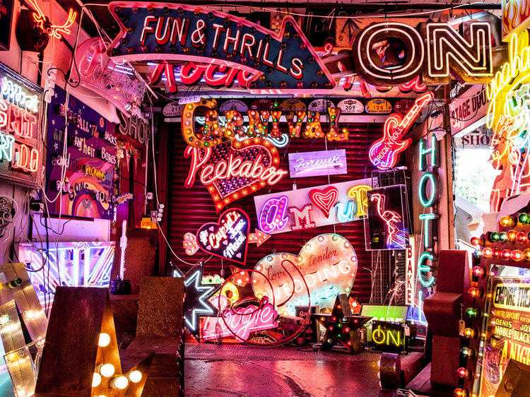 London-god's-own-junkyard Interior of London's God's Own Junkyard